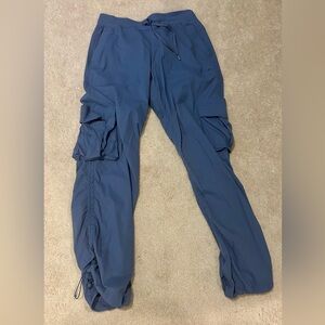 Lululemon-Dance Studio Relaxed-Fit MR Cargo - Medium - Oasis blue